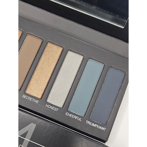 Younique Moodstruck Addiction Palette #4 New in box - Picture 4 of 6